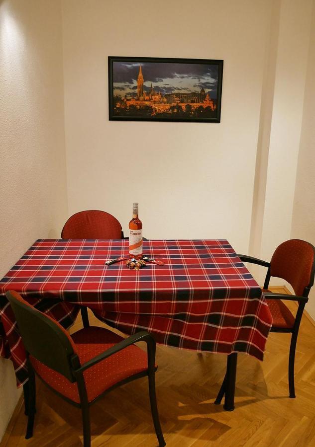 Caesar Apartman Budapeste Exterior foto